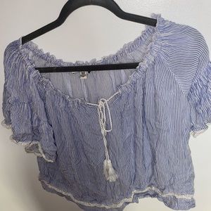 American Eagle off the shoulder cotton top